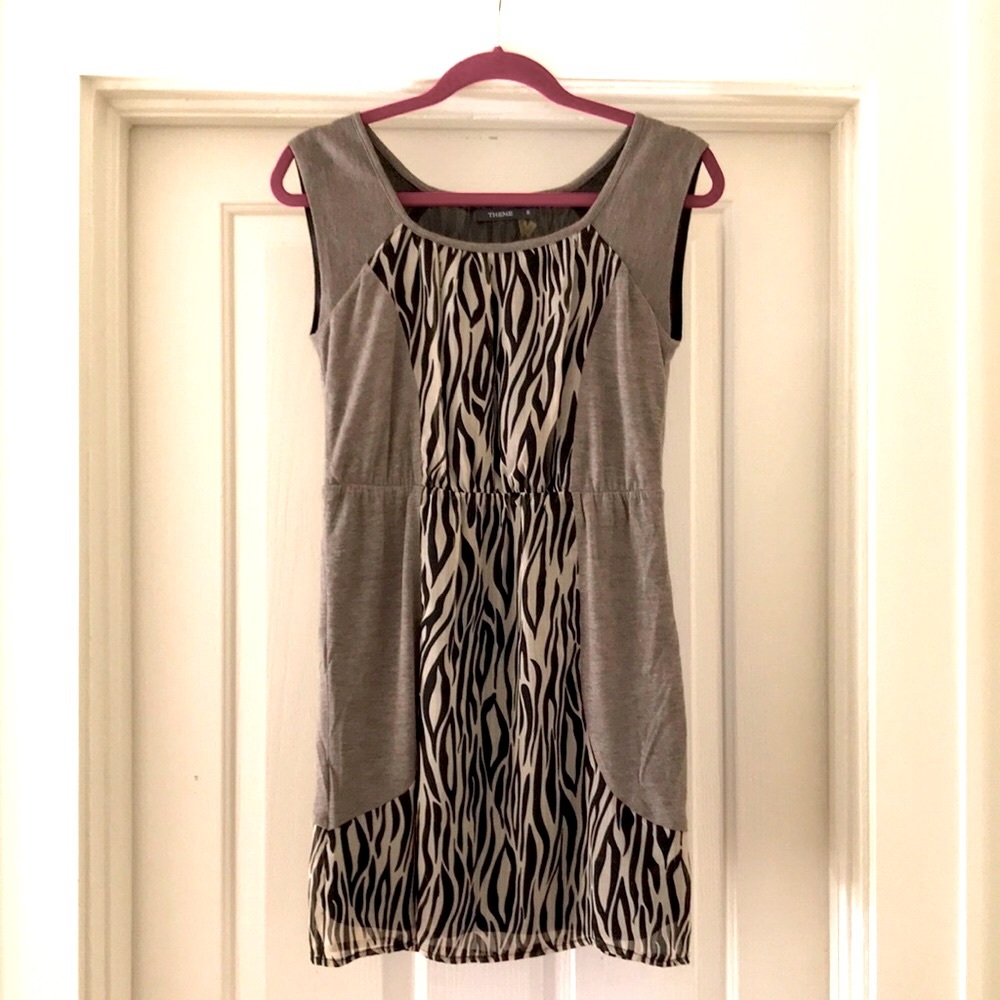 Dress by Theme
